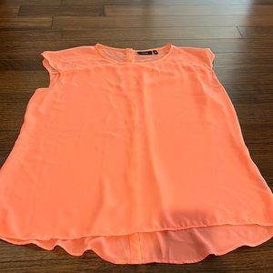 Orange sleeveless top. Size XL